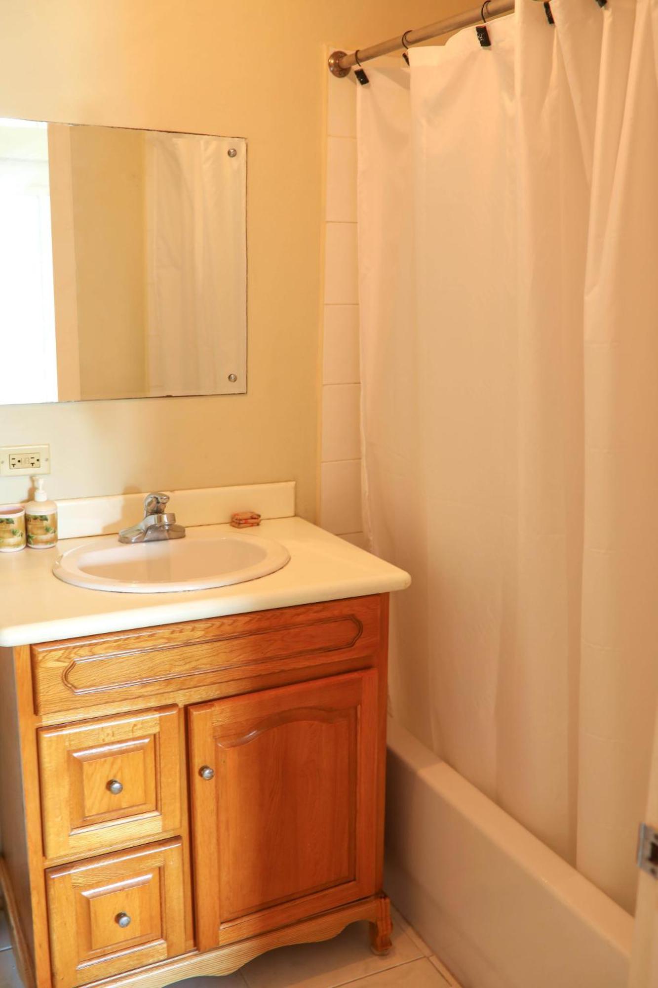 Winchester Sunshine Apartment